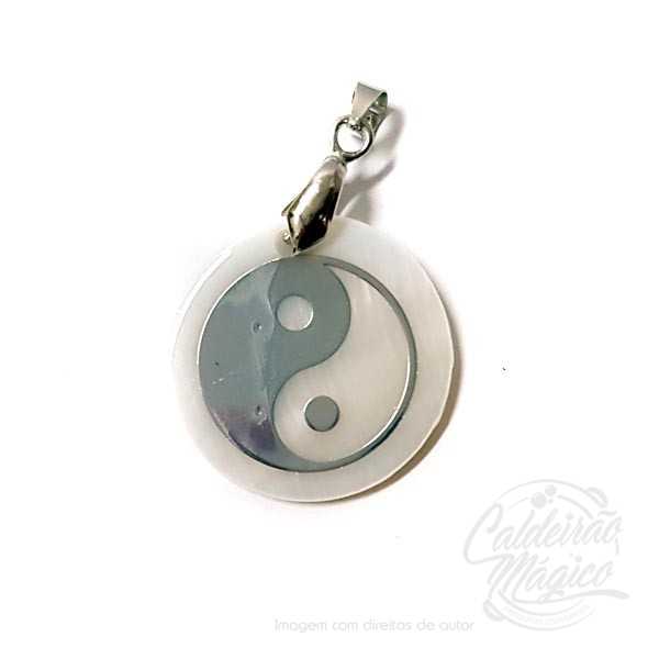 PENDENTE MADRE PÉROLA YING YANG