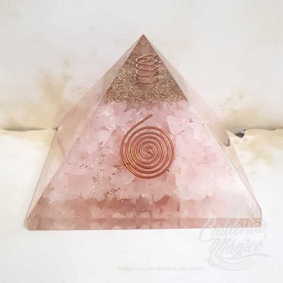 Pirâmide Orgonite Quartzo Rosa 9x9